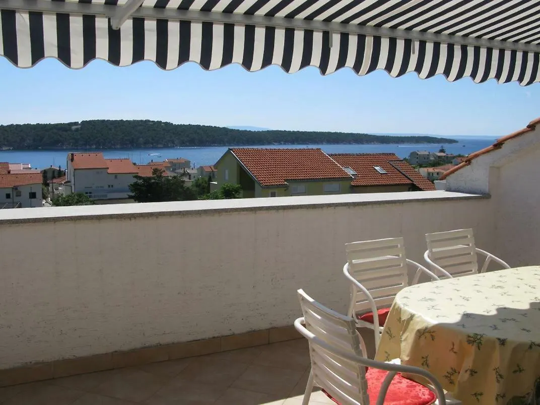 Apartments Petra Barbat na Rabu
