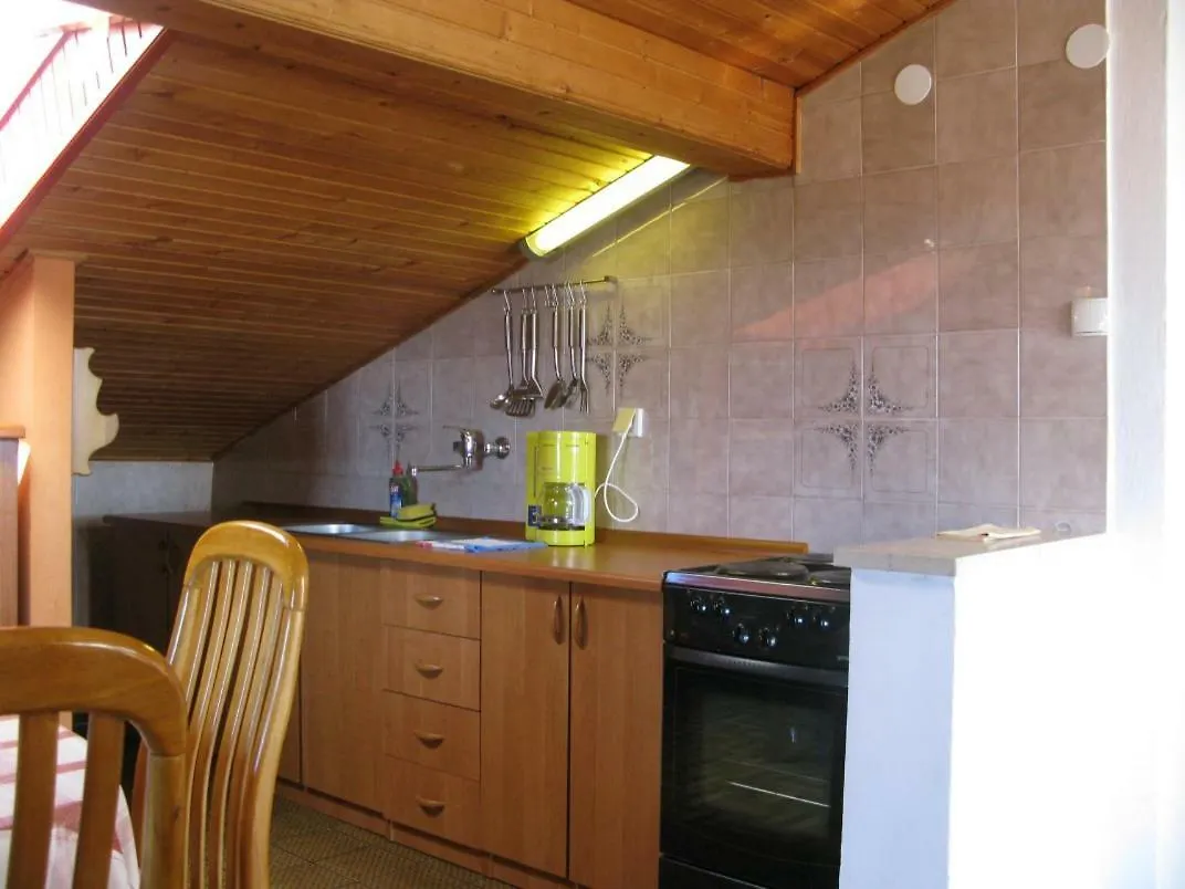 Apartments Petra Barbat na Rabu